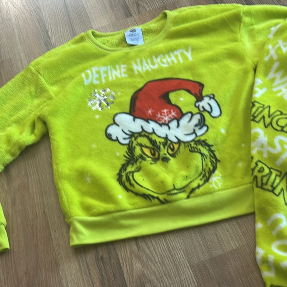 Dr. Seuss Grinch Pajama Set - Green and Red